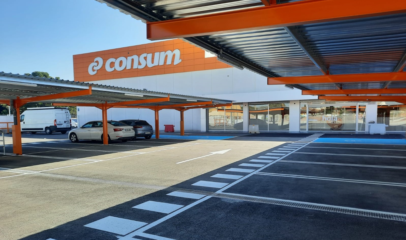 Consum abre su primer supermercado del año en Cartagena