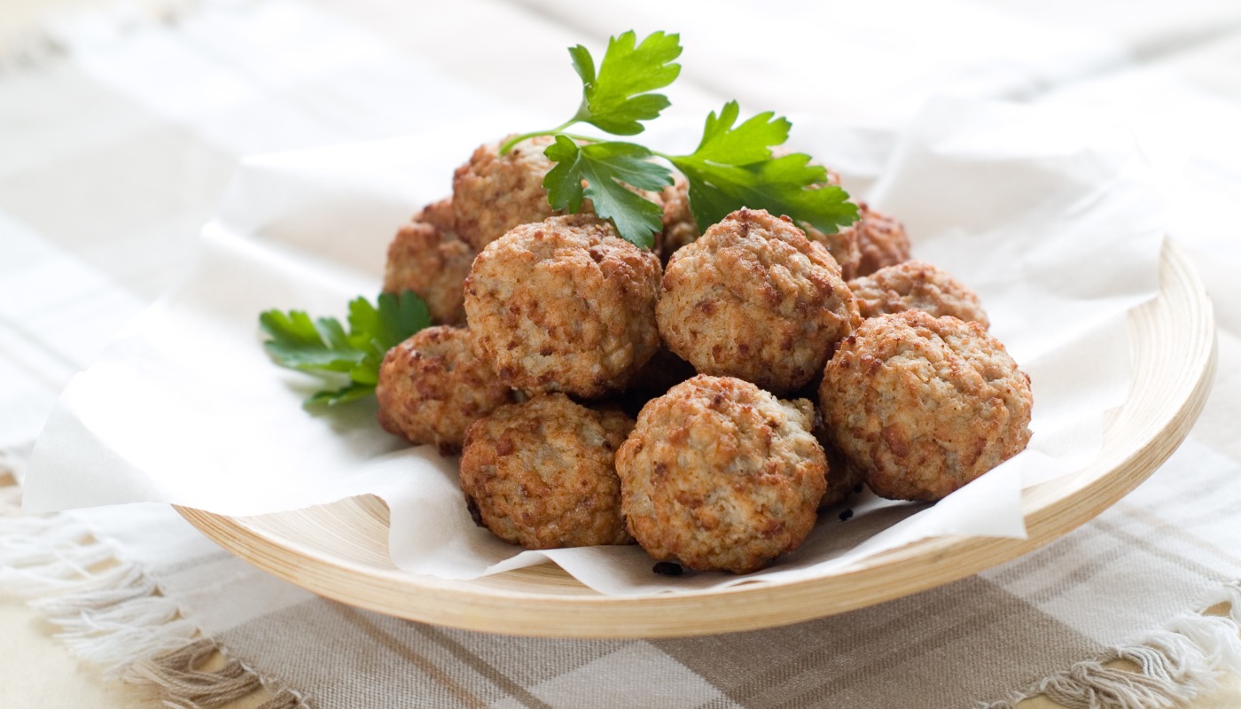 albóndigas en salsa de almendras