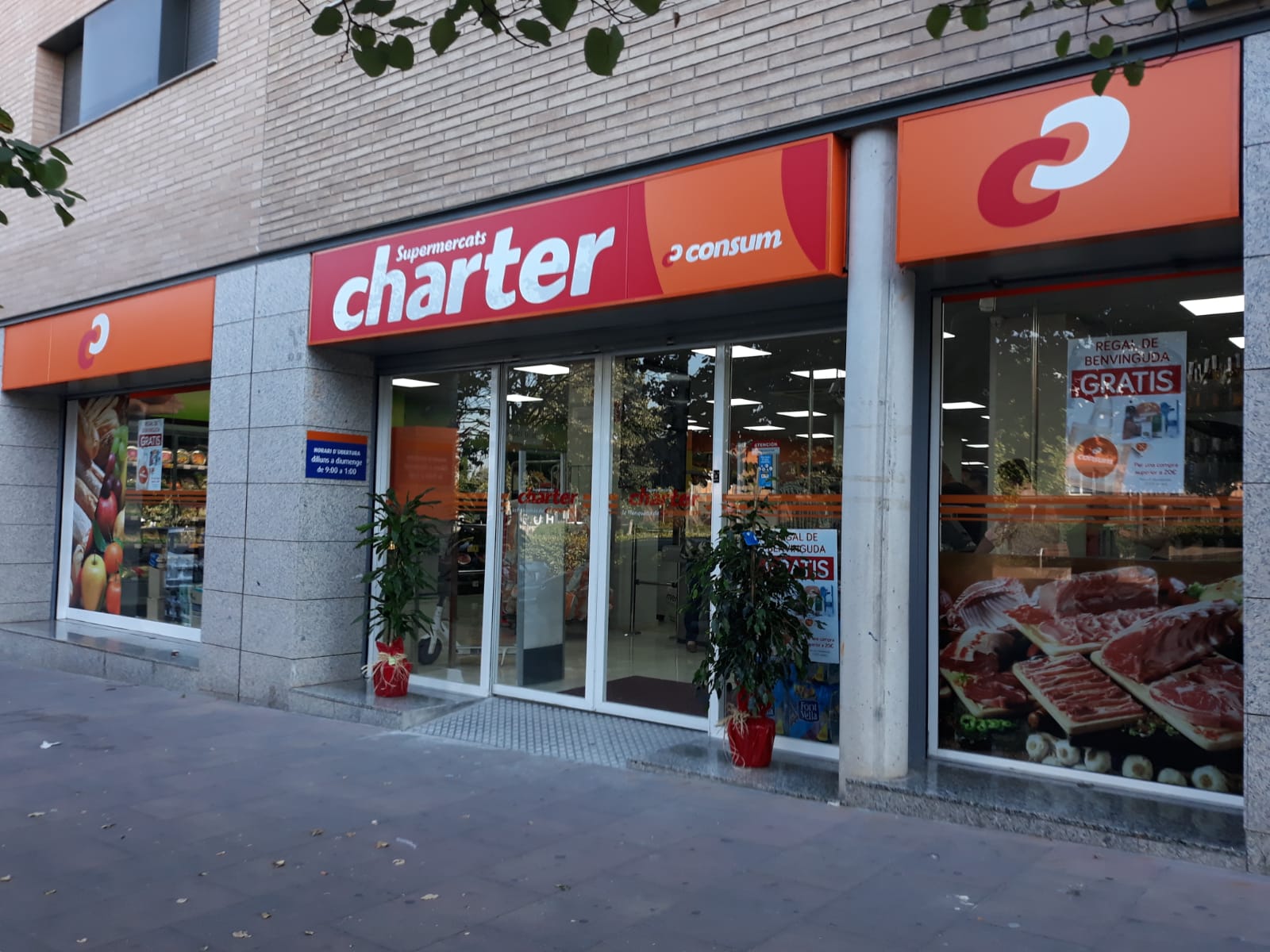 Charter supera els 80 supermercats a Catalunya amb dos noves obertures a Puig-Reig i Igualada Charter supera els 80 supermercats a Catalunya amb dos noves obertures a Puig-Reig i Igualada