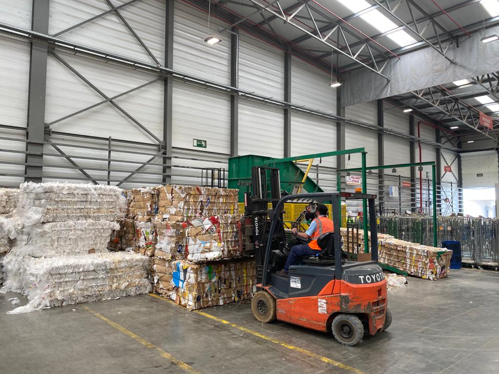 Consum obté el certificat d’Aenor “Residu Zero” en totes les seues plataformes logístiques Consum obté el certificat d’Aenor “Residu Zero” en totes les seues plataformes logístiques