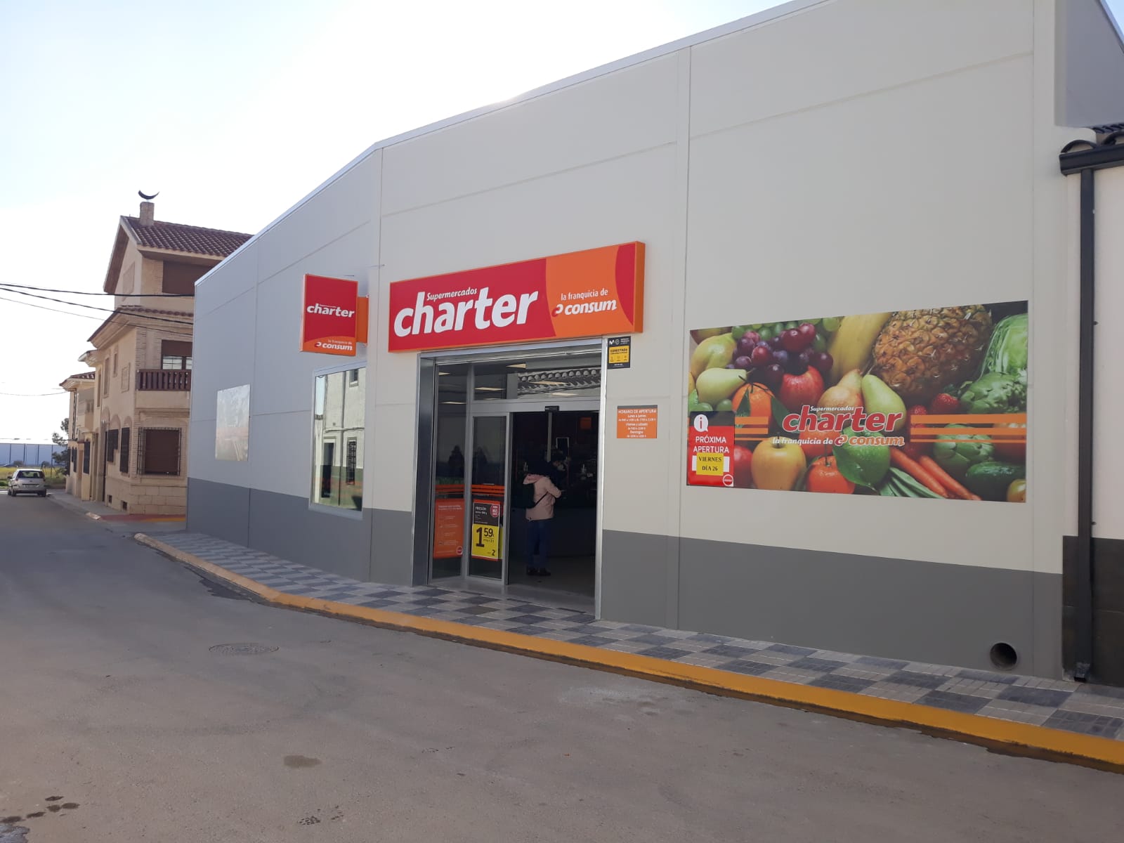 Charter inaugura quatre tendes a la Comunitat Valenciana, Barcelona i Albacete (foto) Charter inaugura quatre tendes a la Comunitat Valenciana, Barcelona i Albacete (foto)