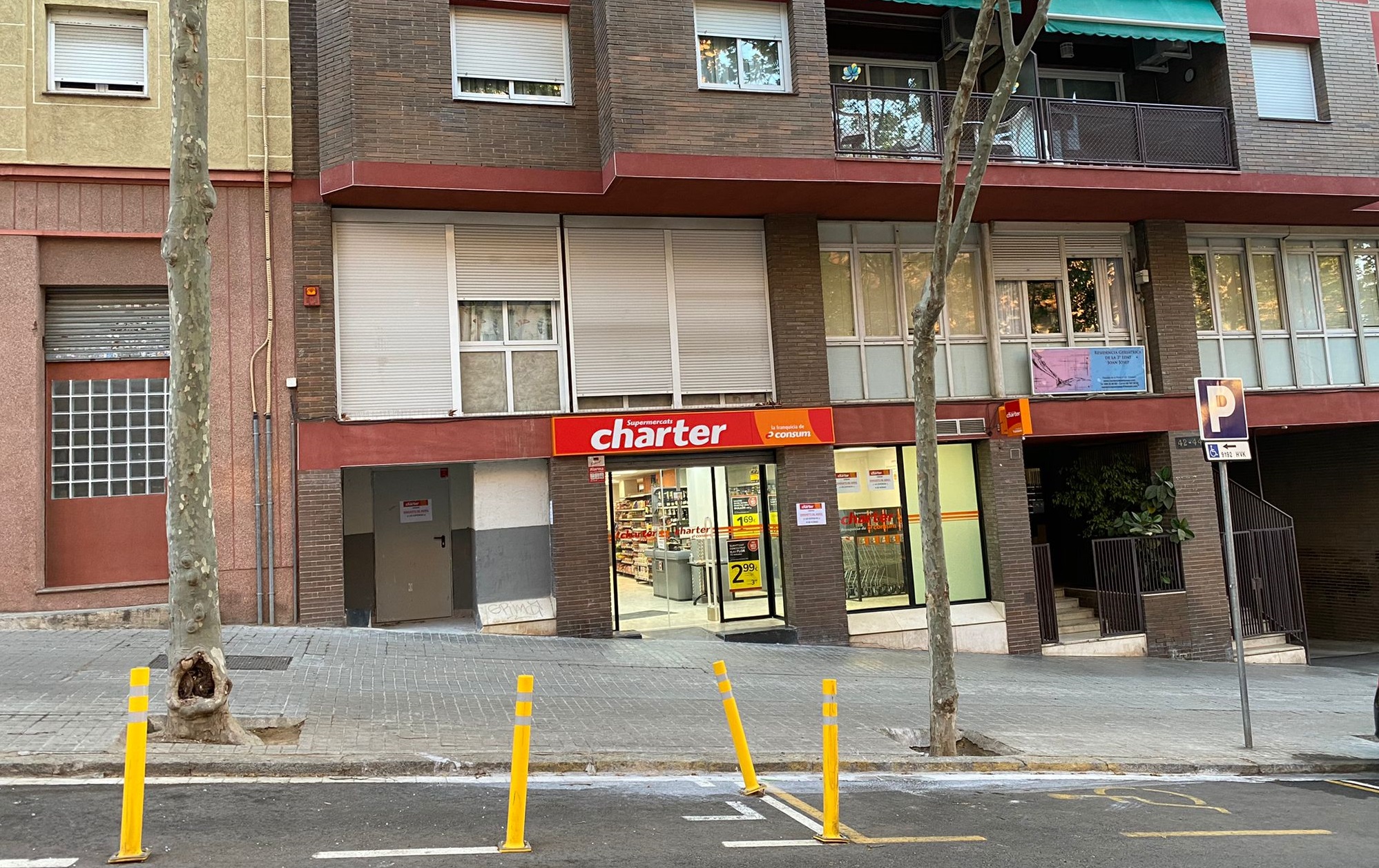 Charter obri un nou supermercat a Barcelona Charter obri un nou supermercat a Barcelona