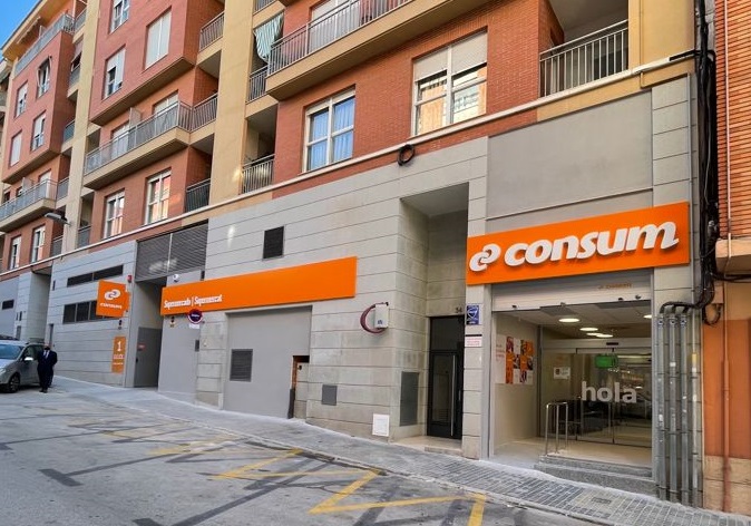 Consum obri a Alcoi el seu tercer supermercat de l’any, amb el qual crea 28 llocs de treball Consum obri a Alcoi el seu tercer supermercat de l’any, amb el qual crea 28 llocs de treball