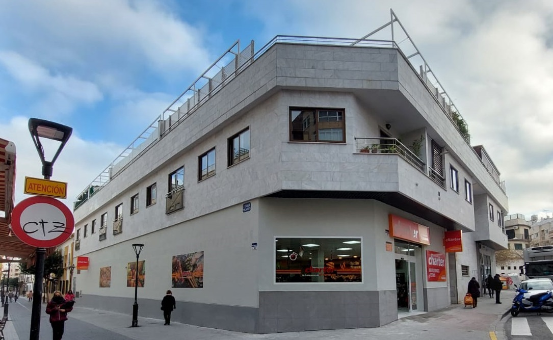 Charter inaugura dos nuevos supermercados en València y Albacete y roza las 50 aperturas este año Charter inaugura dos nuevos supermercados en València y Albacete y roza las 50 aperturas este año