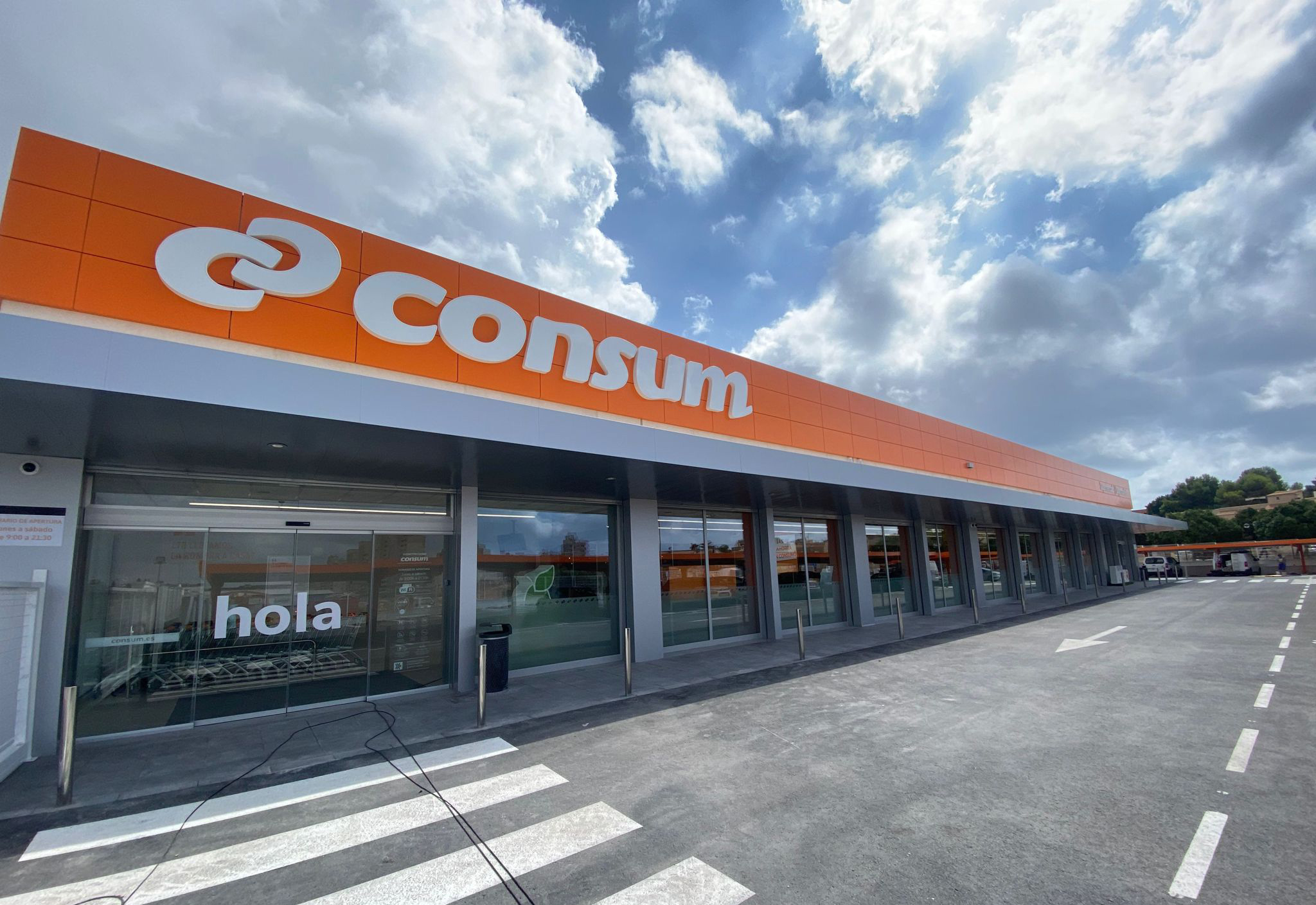 Consum opens its tenth store of the year in Torrevieja and already has more than 400 workers for its supermarkets | Consum