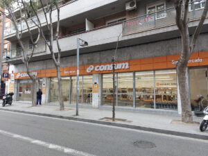 Nou Consum del barri de El Raval de Badalona.